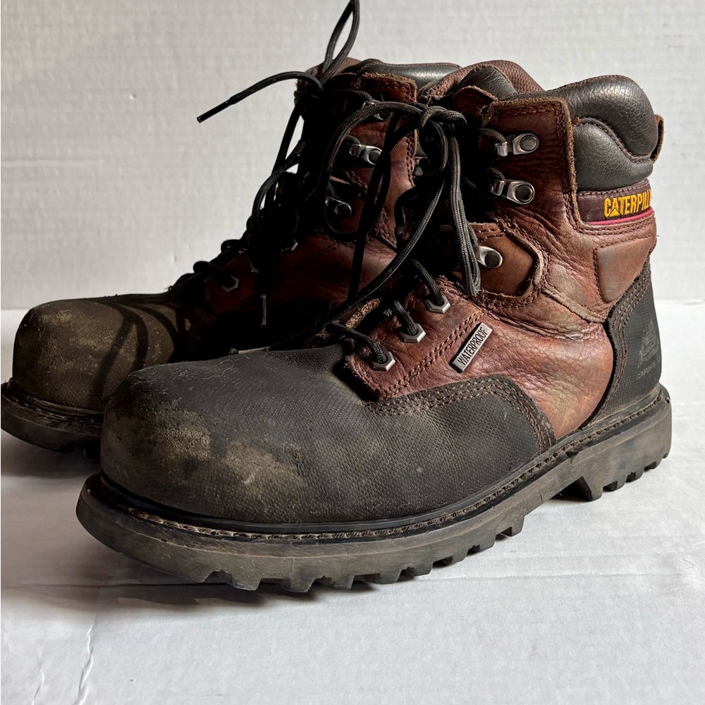 Cat Footwear Men’s Waterproof Composite Toe Black & Brown Work Boots size 9-1/2